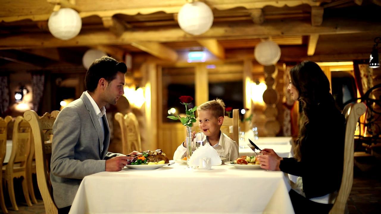 Bajka Hotel & Resort Grodziec Екстериор снимка